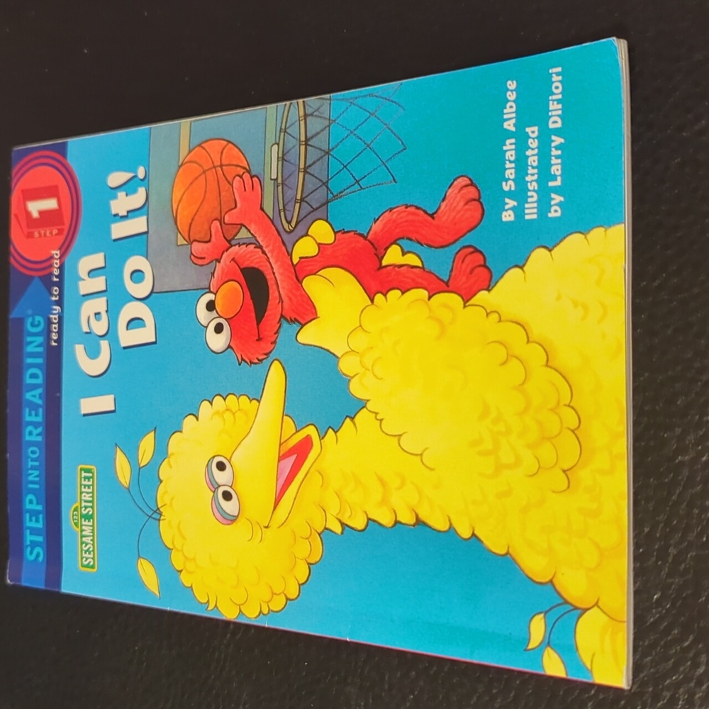 ⭐️ 5/ $25 I can do it level 1 first reader Elmo book